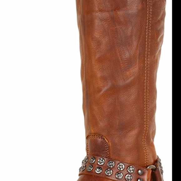 Frye Phillip Studded Harness 8.5 Tall - Picture 3 of 7